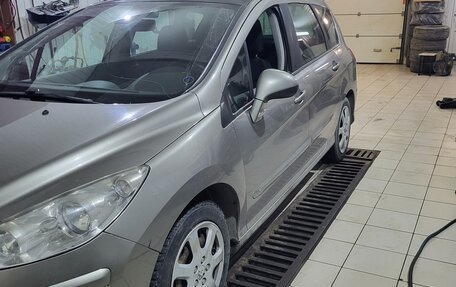 Peugeot 308 II, 2010 год, 570 000 рублей, 2 фотография