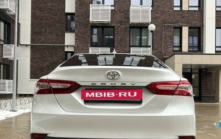 Toyota Camry, 2019 год, 4 000 000 рублей, 6 фотография