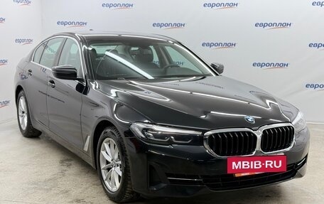 BMW 5 серия, 2021 год, 6 500 000 рублей, 2 фотография