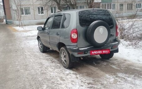 Chevrolet Niva I рестайлинг, 2004 год, 400 000 рублей, 2 фотография