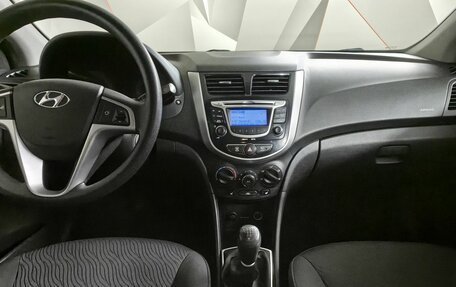 Hyundai Solaris II рестайлинг, 2011 год, 747 000 рублей, 11 фотография