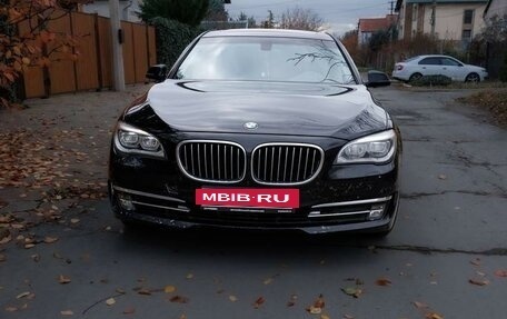 BMW 7 серия, 2013 год, 2 550 000 рублей, 16 фотография