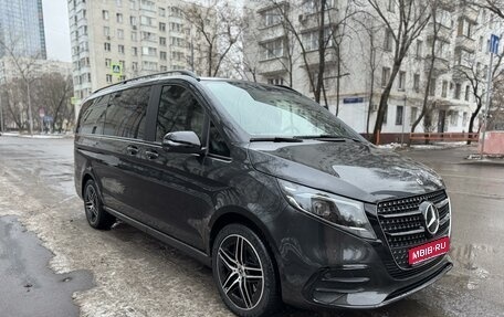 Mercedes-Benz V-Класс, 2024 год, 15 200 000 рублей, 1 фотография