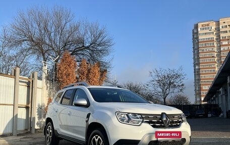 Renault Duster, 2022 год, 2 700 000 рублей, 3 фотография