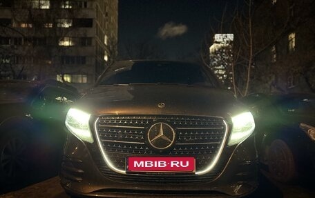 Mercedes-Benz V-Класс, 2024 год, 15 200 000 рублей, 21 фотография