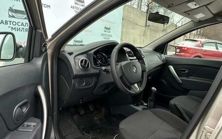 Renault Logan II, 2017 год, 750 000 рублей, 9 фотография