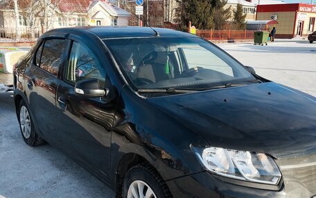 Renault Logan II, 2015 год, 700 000 рублей, 3 фотография