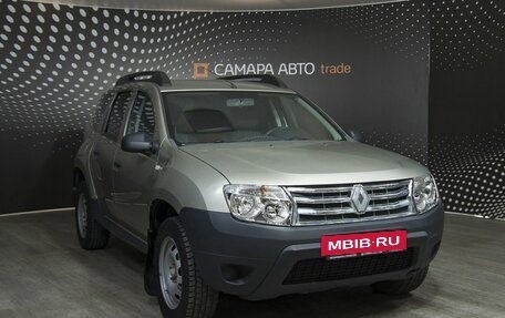 Renault Duster I рестайлинг, 2014 год, 865 000 рублей, 3 фотография