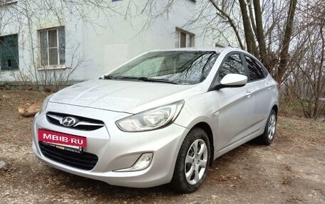 Hyundai Solaris II рестайлинг, 2012 год, 960 000 рублей, 4 фотография