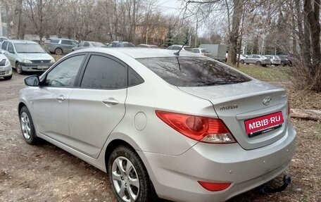 Hyundai Solaris II рестайлинг, 2012 год, 960 000 рублей, 5 фотография