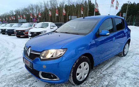 Renault Sandero II рестайлинг, 2016 год, 839 000 рублей, 3 фотография