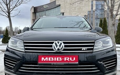 Volkswagen Touareg III, 2017 год, 3 500 000 рублей, 1 фотография