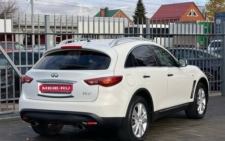 Infiniti FX II, 2012 год, 2 199 000 рублей, 5 фотография