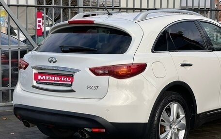 Infiniti FX II, 2012 год, 2 199 000 рублей, 6 фотография