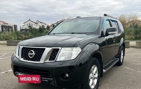 Nissan Pathfinder, 2011 год, 1 840 000 рублей, 2 фотография