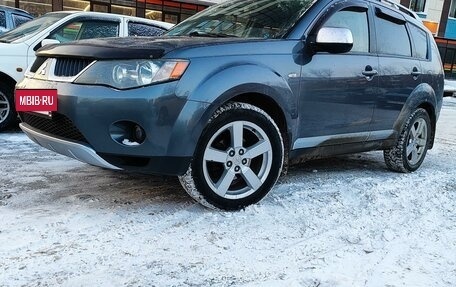 Mitsubishi Outlander III рестайлинг 3, 2008 год, 1 420 000 рублей, 3 фотография