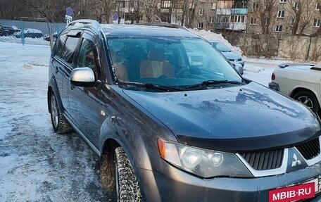 Mitsubishi Outlander III рестайлинг 3, 2008 год, 1 420 000 рублей, 2 фотография