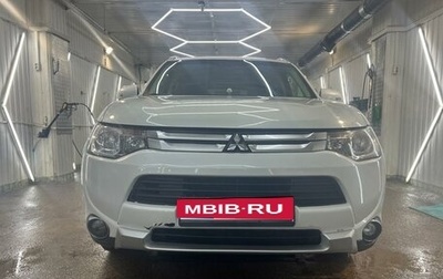 Mitsubishi Outlander III рестайлинг 3, 2014 год, 1 180 000 рублей, 1 фотография