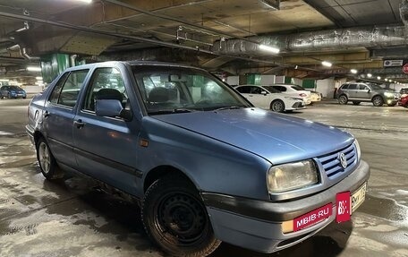 Volkswagen Vento, 1992 год, 125 000 рублей, 3 фотография