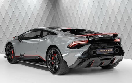 Lamborghini Huracán, 2024 год, 41 500 000 рублей, 5 фотография