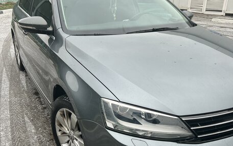 Volkswagen Jetta VI, 2016 год, 1 400 000 рублей, 2 фотография