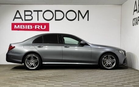 Mercedes-Benz E-Класс, 2019 год, 3 490 000 рублей, 6 фотография