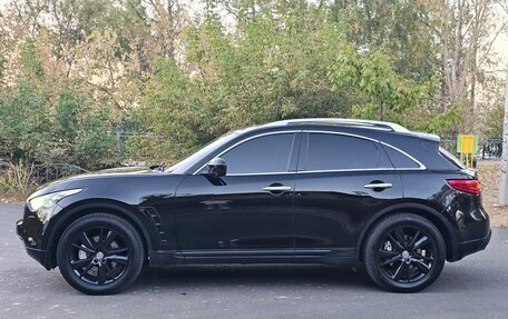 Infiniti FX II, 2010 год, 1 900 000 рублей, 8 фотография