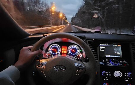 Infiniti FX II, 2010 год, 1 900 000 рублей, 10 фотография