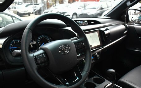 Toyota Hilux VIII, 2024 год, 7 100 000 рублей, 12 фотография