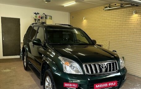 Toyota Land Cruiser Prado 120 рестайлинг, 2006 год, 4 200 000 рублей, 2 фотография