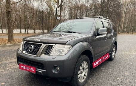 Nissan Pathfinder, 2013 год, 1 980 000 рублей, 1 фотография