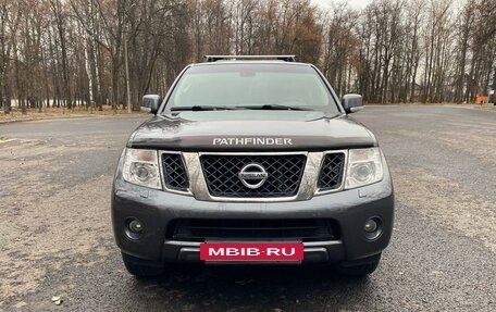 Nissan Pathfinder, 2013 год, 1 980 000 рублей, 2 фотография