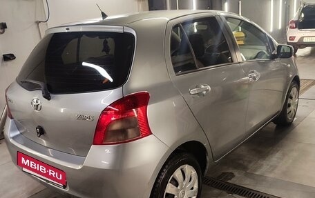 Toyota Yaris III рестайлинг, 2008 год, 595 000 рублей, 4 фотография