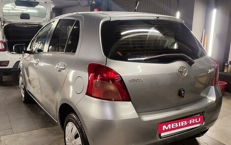 Toyota Yaris III рестайлинг, 2008 год, 595 000 рублей, 5 фотография