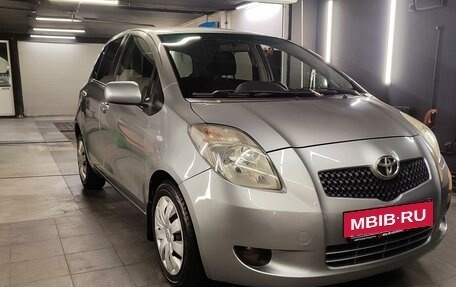 Toyota Yaris III рестайлинг, 2008 год, 595 000 рублей, 7 фотография