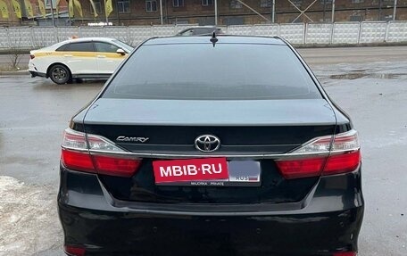 Toyota Camry, 2018 год, 3 000 000 рублей, 2 фотография