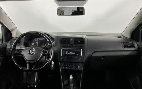 Volkswagen Polo VI (EU Market), 2017 год, 1 240 000 рублей, 15 фотография