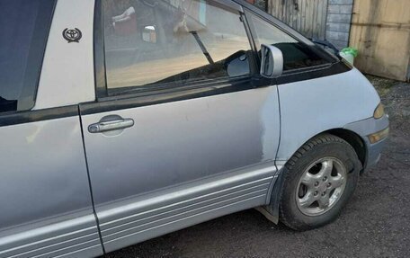 Toyota Estima III рестайлинг -2, 1992 год, 300 000 рублей, 5 фотография