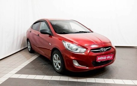 Hyundai Solaris II рестайлинг, 2013 год, 769 000 рублей, 3 фотография