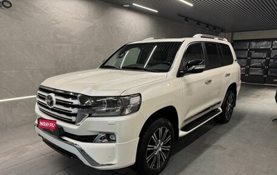 Toyota Land Cruiser 200, 2017 год, 7 899 000 рублей, 1 фотография