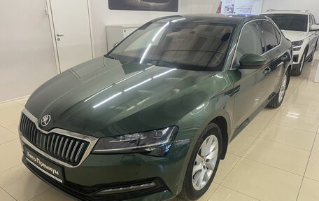 Skoda Superb III рестайлинг, 2020 год, 3 649 000 рублей, 2 фотография