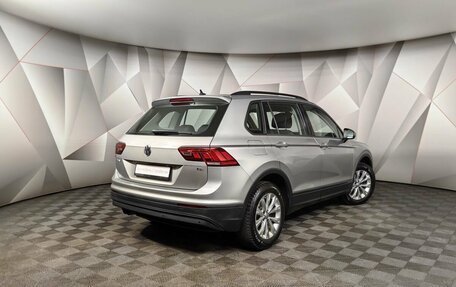 Volkswagen Tiguan II, 2017 год, 1 889 000 рублей, 2 фотография