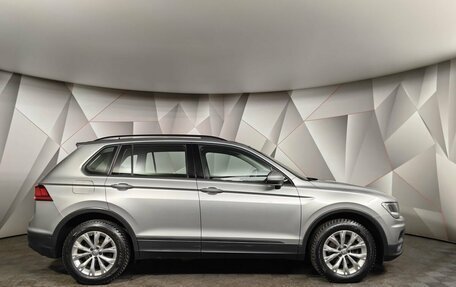 Volkswagen Tiguan II, 2017 год, 1 889 000 рублей, 6 фотография