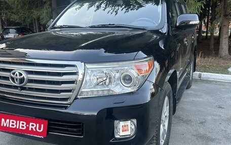 Toyota Land Cruiser 200, 2013 год, 4 850 000 рублей, 6 фотография