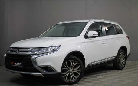 Mitsubishi Outlander III рестайлинг 3, 2015 год, 1 540 000 рублей, 1 фотография