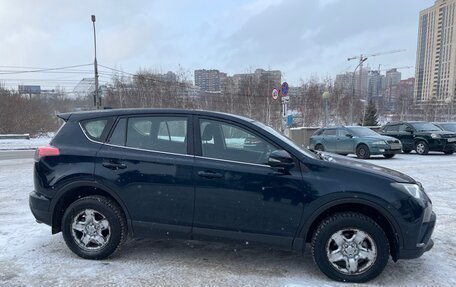 Toyota RAV4, 2018 год, 2 100 000 рублей, 8 фотография