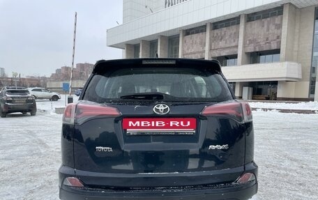 Toyota RAV4, 2018 год, 2 100 000 рублей, 6 фотография