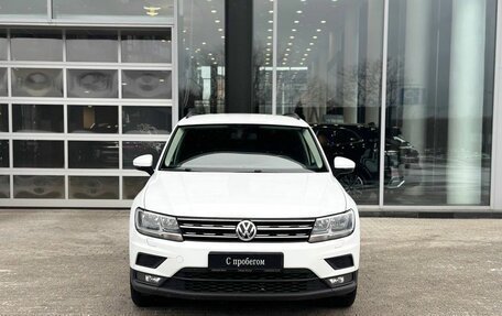 Volkswagen Tiguan II, 2018 год, 2 066 400 рублей, 2 фотография