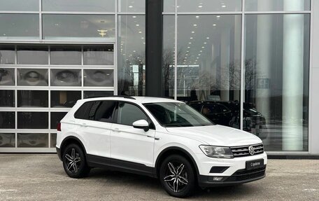 Volkswagen Tiguan II, 2018 год, 2 066 400 рублей, 3 фотография