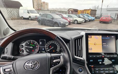 Toyota Land Cruiser 200, 2017 год, 8 100 000 рублей, 17 фотография